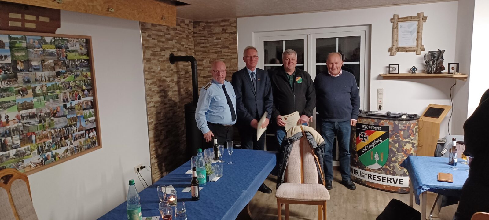 Oberstabsfeldwebel d.R. Rolf Lewerenz, , Oberefreiter d.R. Thomas Tiedemann, Gefreiter d.R. Manfred Dreier, Hauptmann d.R. Alexander Quade