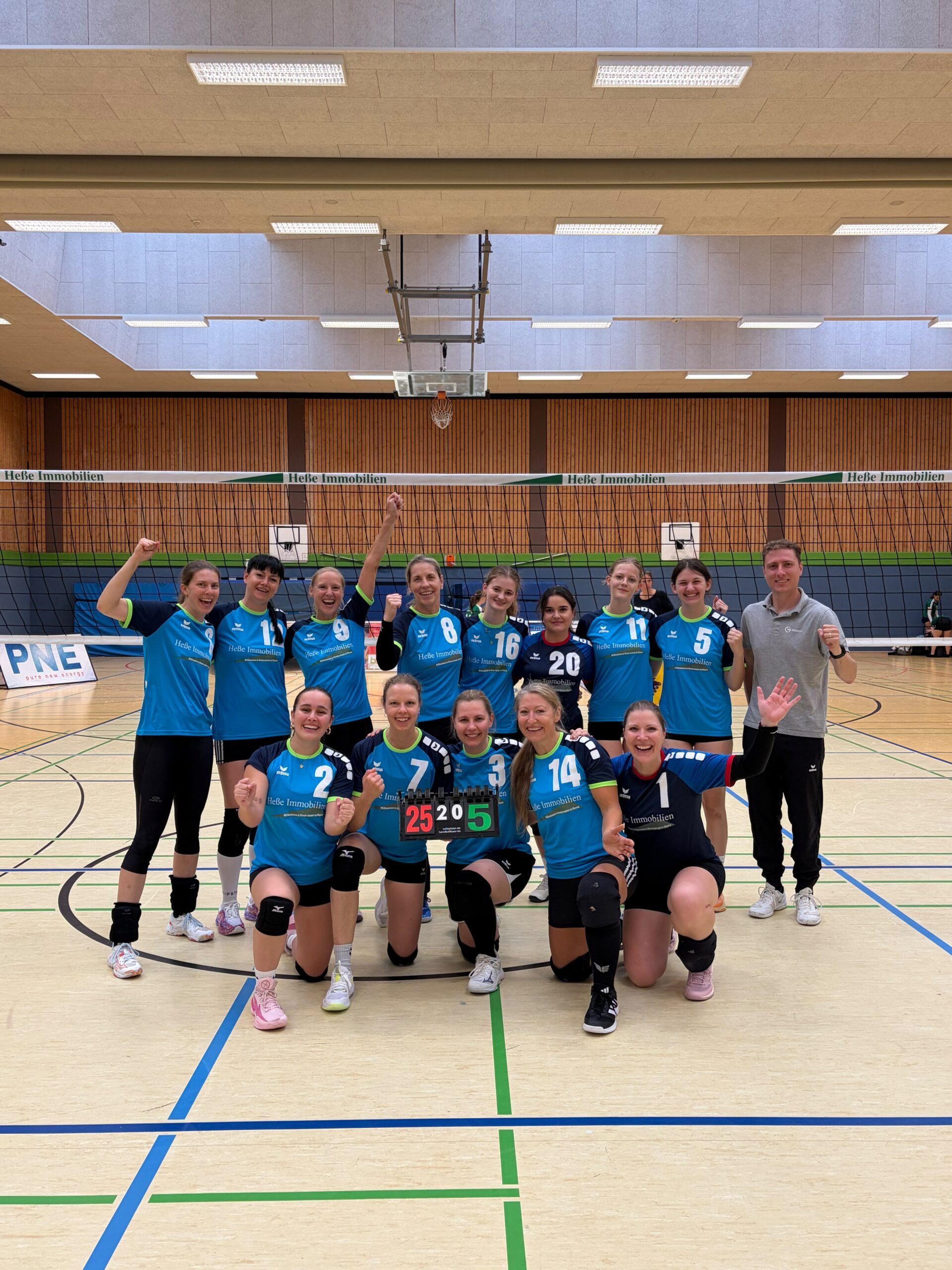 Volleyballerinnen starten in die neue Saison